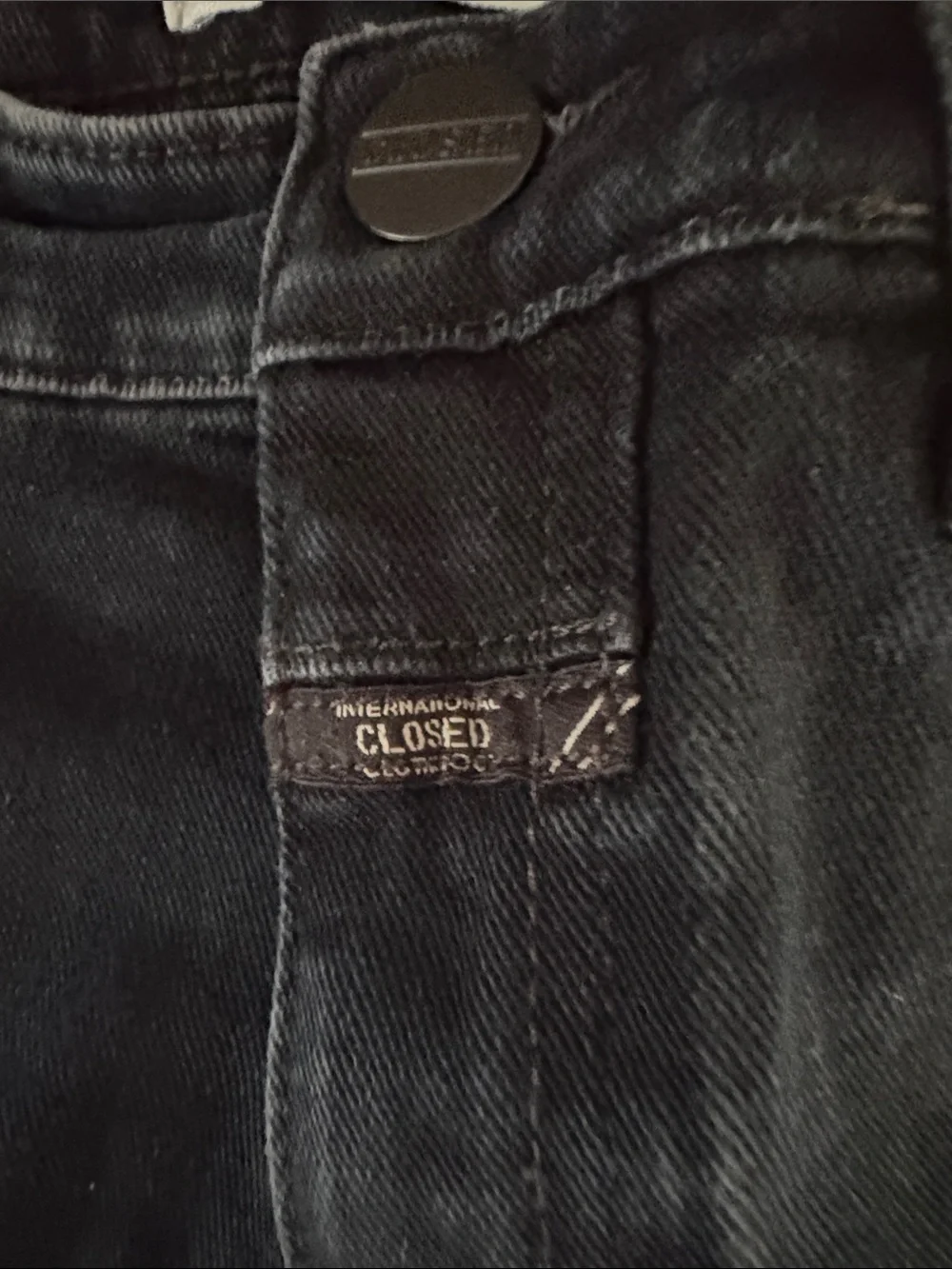 Closed Black Straight Leg Women’s Jeans - Clean Denim